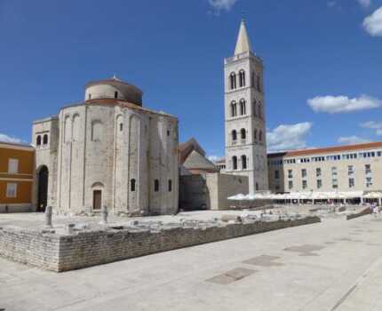 2025/07/images/tour_1959/4988625c7a5288131e4615efed4e4f71327267-large.jpeg
